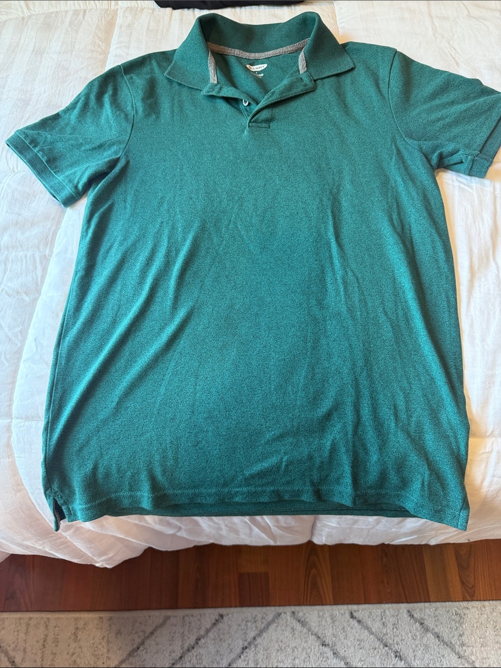 Old Navy Men's Green Polo Shirt, small